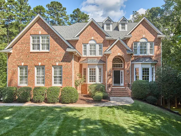 104 Randolph Ct, Chapel Hill, NC 27516
