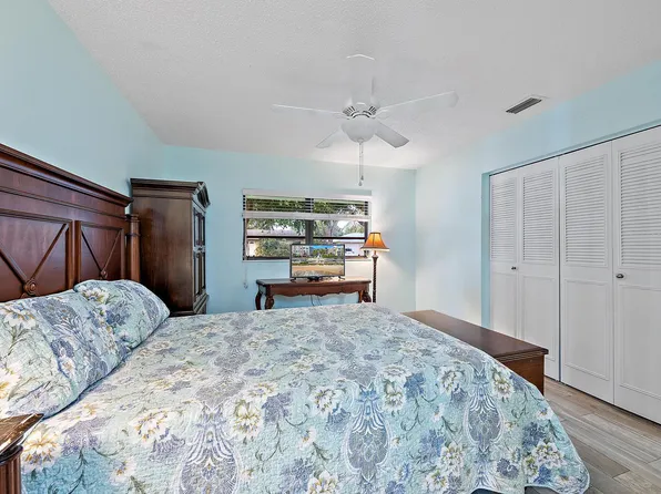 3336 Grove Road, Palm Beach Gardens, FL 33410