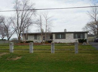 11435 Lakeshore Dr, Pleasant Prairie, WI 53158