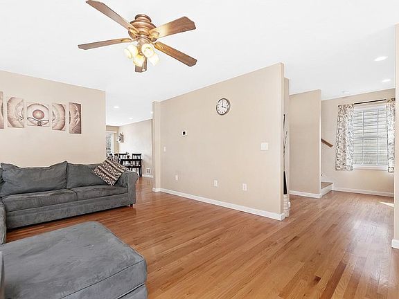 3rd image of 145 Rock St