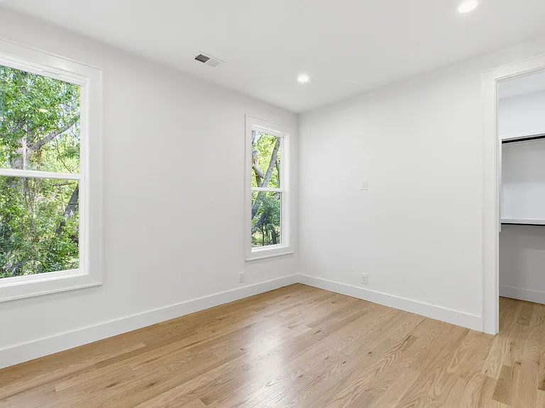 1703A Jeans Ct — Photo 36