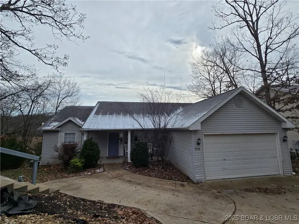 316 Albany Dr, Lake Ozark, MO 65049