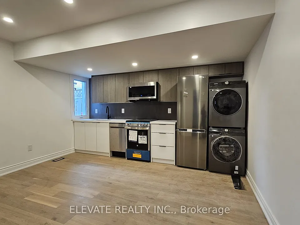 54 Burlington St