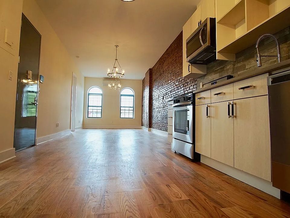 1st image of 1273 Rogers Ave #2