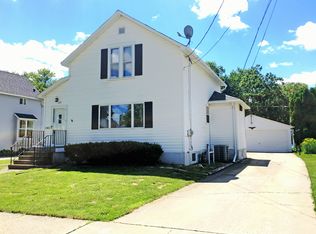 727 N Locust St, Appleton, WI 54914