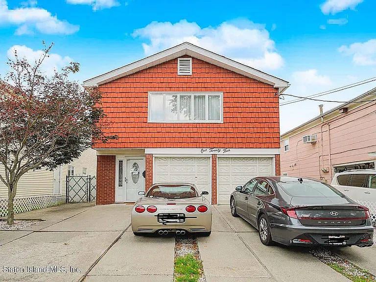 Building Photo - 124 Woodbine Ave