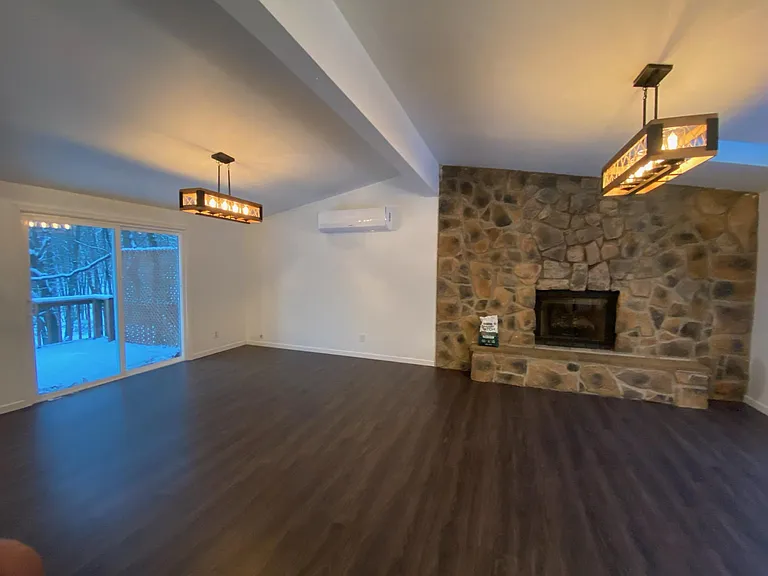147 Winding Way — Photo 8