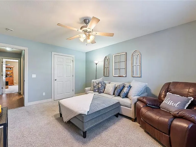 1200 Medway Ln — Photo 14