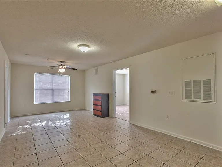 3000 S Adams St #412 — Photo 4