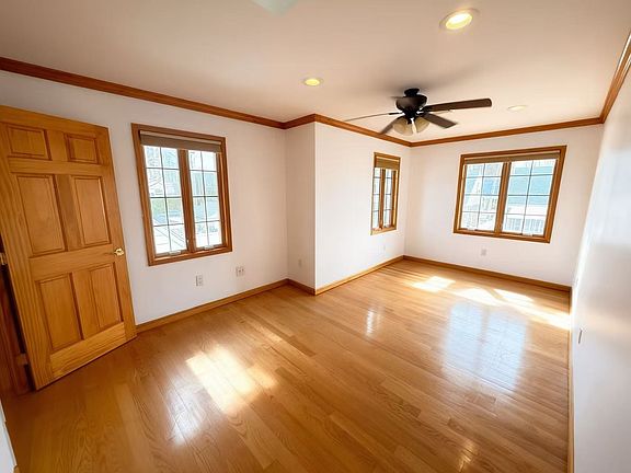 4th image of 7611 270th St #1