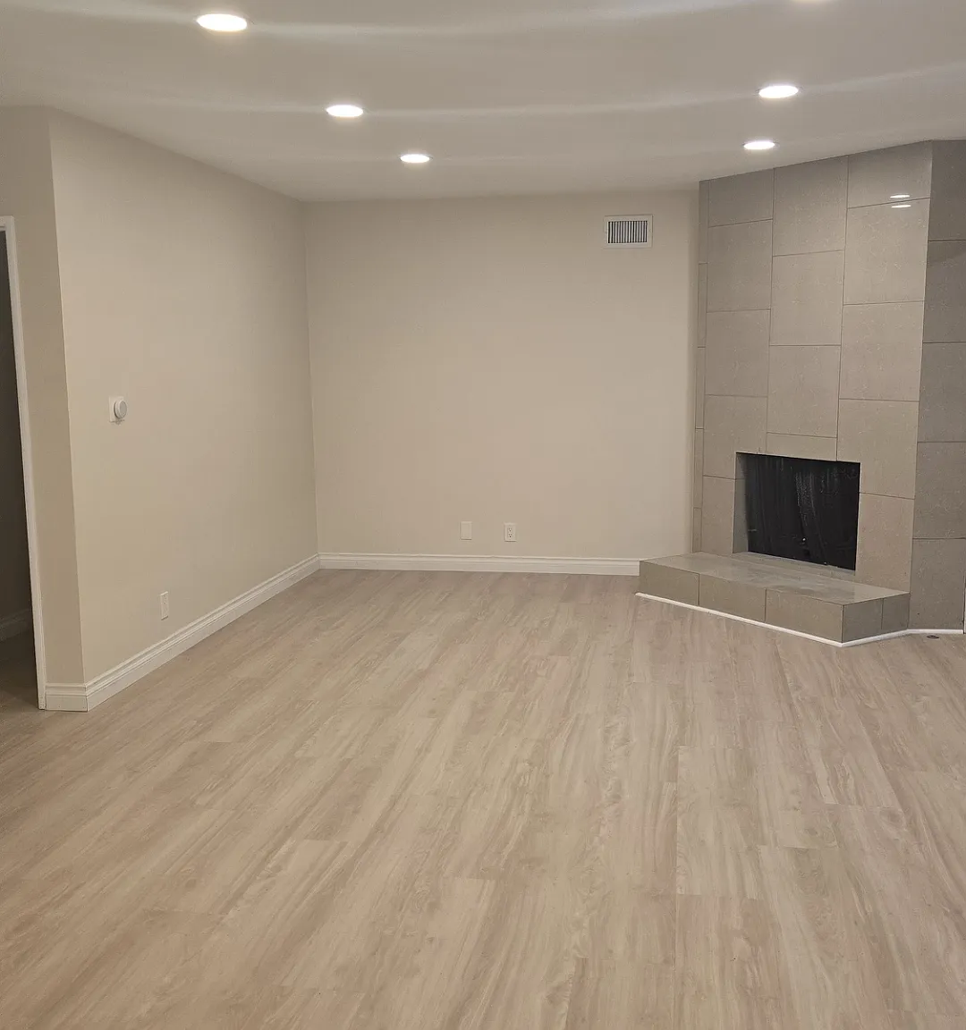 3 bed, 1450 sqft, $4,399 — Photo 2