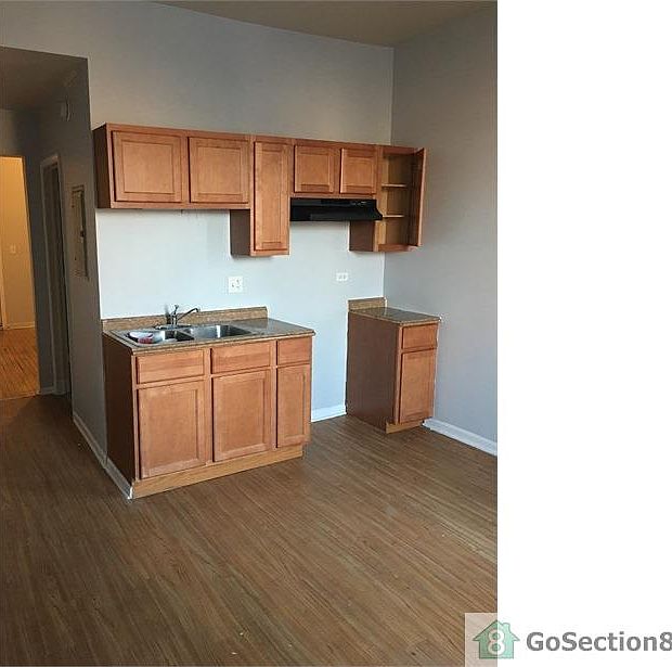 2nd image of 1523 S Drake Ave APT 2