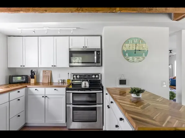 128 Church St, Kerhonkson, NY 12446