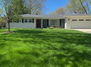 1645 Indianwood Dr, Brookfield, WI 53005