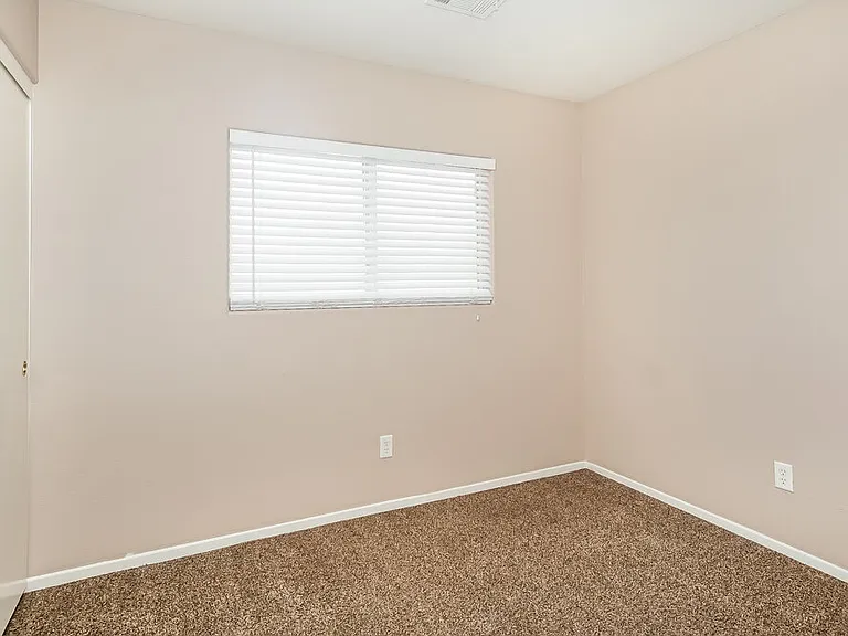 773 Thorton Beach St — Photo 14