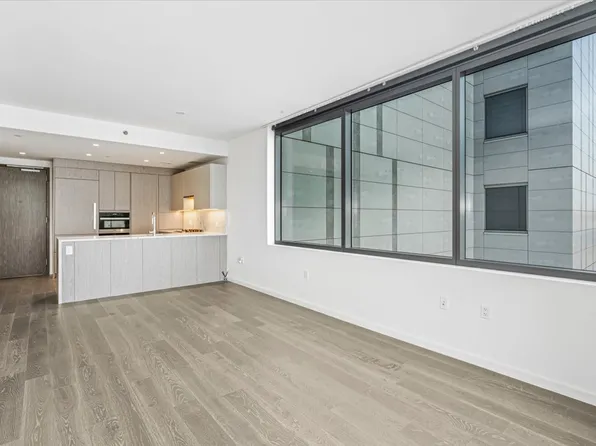 133-36 37th Avenue image 9 of 22