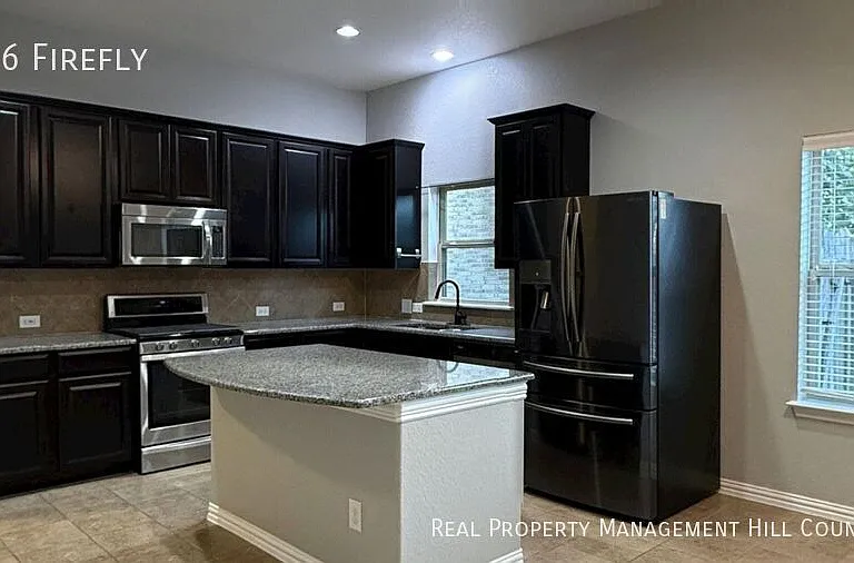 106 Firefly Ct — Photo 8