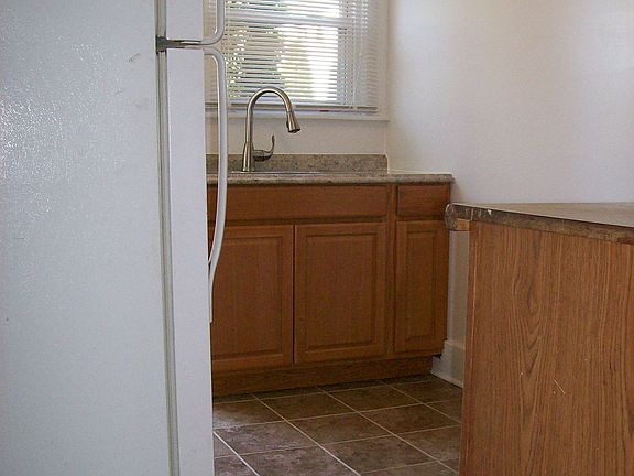 3rd image of 111 Hudson Ave