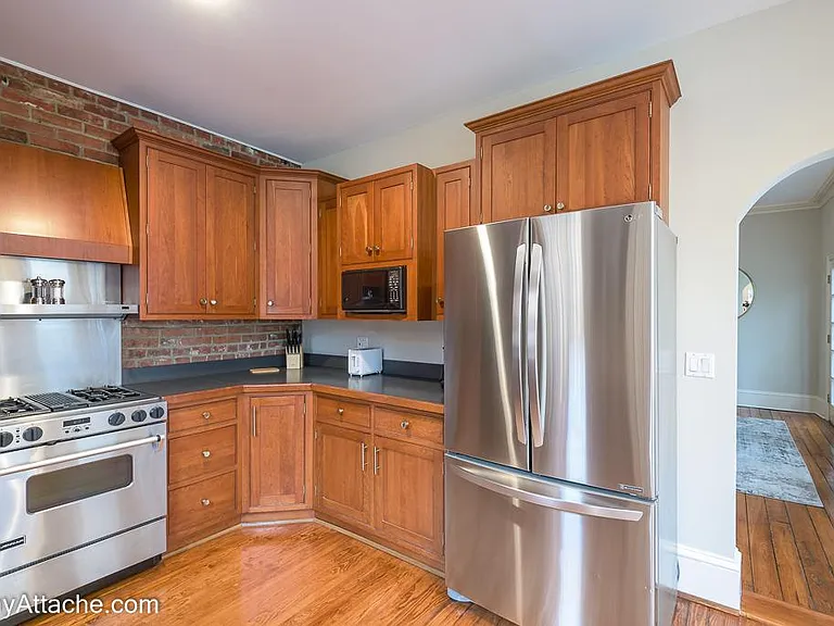 24 3rd St NE — Photo 9