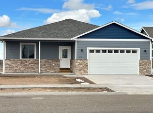 2120 Goodnight Trl, Cheyenne, WY 82007