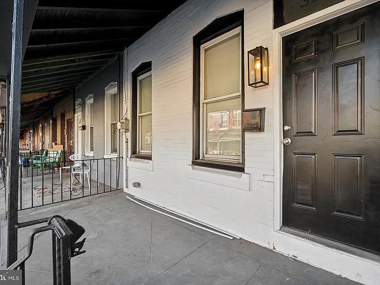 3020 Euclid Ave — Photo 2