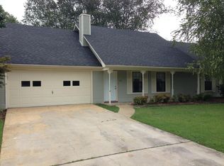 180 Westwood Cir, Saltillo, MS 38866