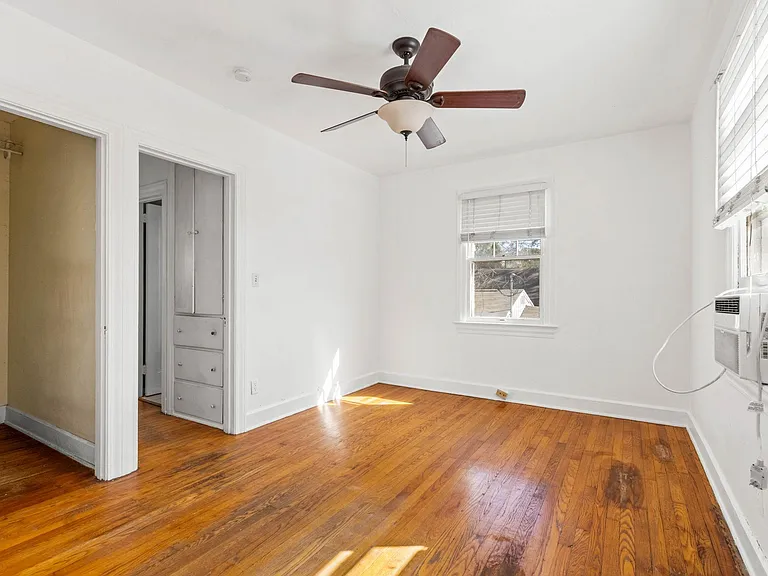 1225 14th St N #1/2 — Photo 10