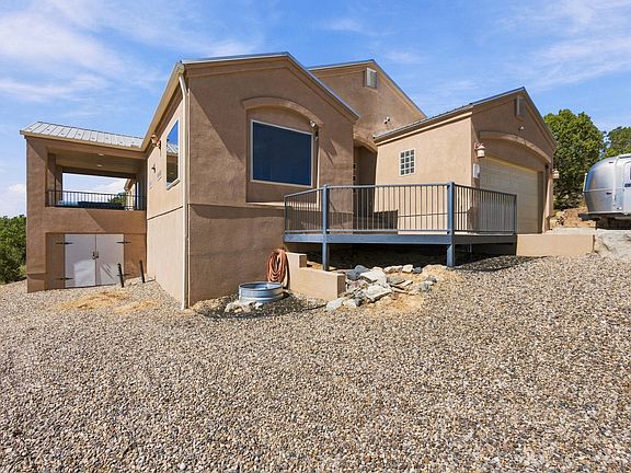 2nd image of 11 Estribor Ct