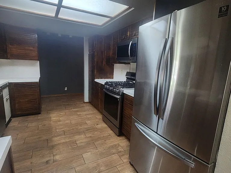 1811 Brookside Dr — Photo 6