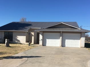 1966 S Crockett Dr, Fort Stockton, TX 79735