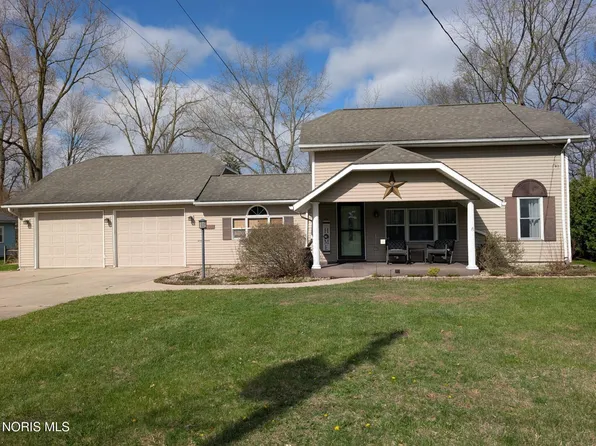 1860 Connecticut Blvd, Holland, OH 43528