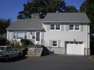 1954 Main Rd, Tiverton, RI 02878