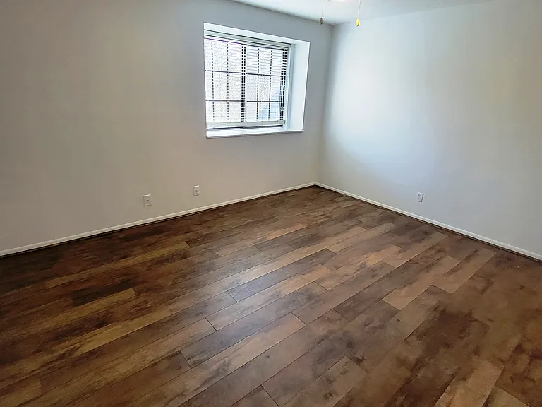 1608 Shady Cove Ln — Photo 19