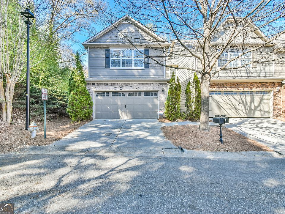 1st image of 2320 Whiteoak Ln SE