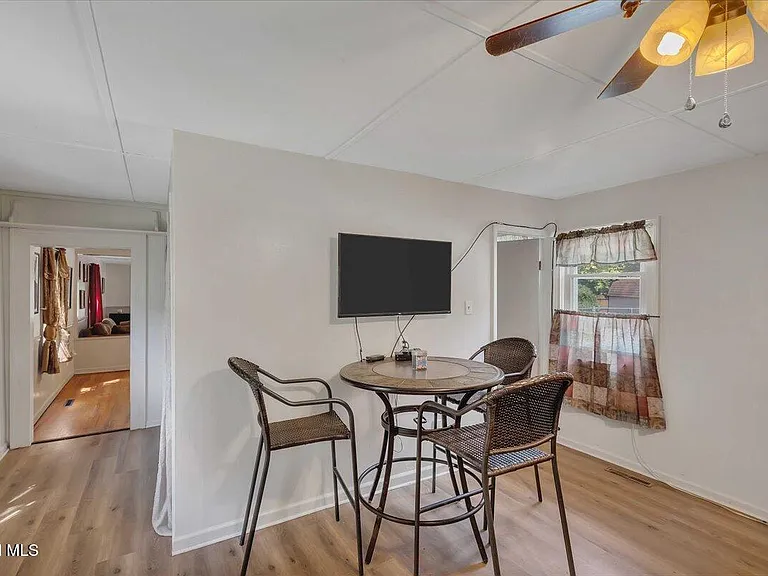 68 Marvin St — Photo 17