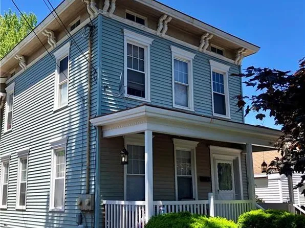 294 W 5th St #1, Oswego, NY 13126