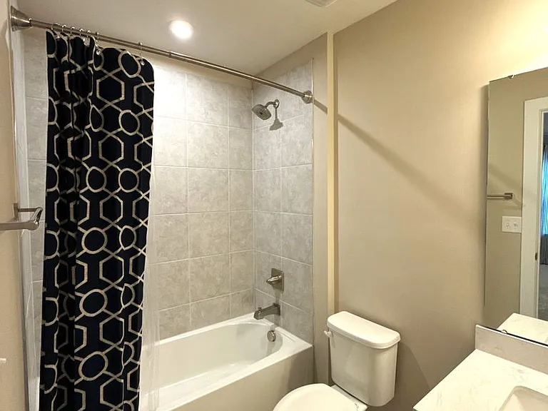 8807 Chapel Grove Crossing Dr — Photo 23