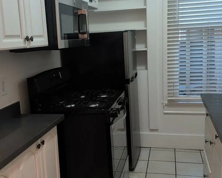 1449 Washington St #4 — Photo 11