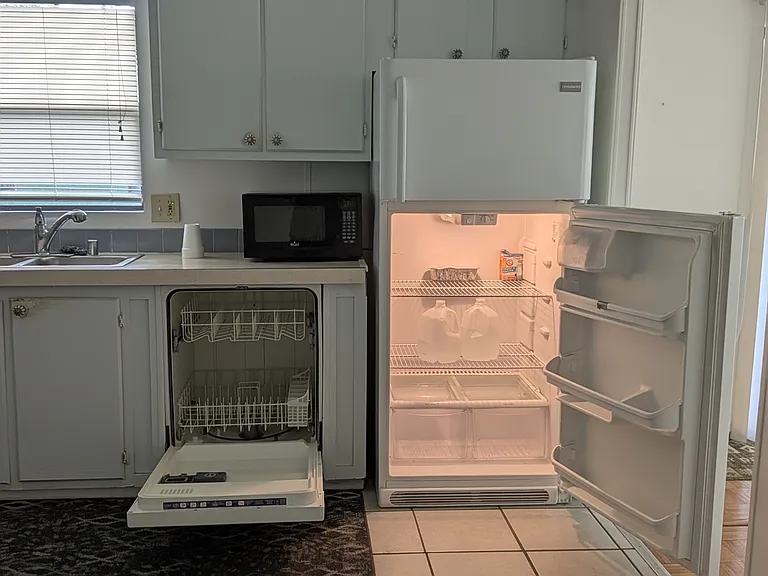 5246 Ixora St — Photo 8