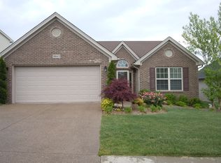 9843 Collier Ln, Louisville, KY 40291