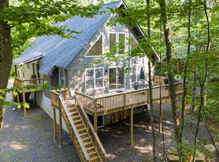 29 Applegate Rd, Lake Ariel, PA 18436