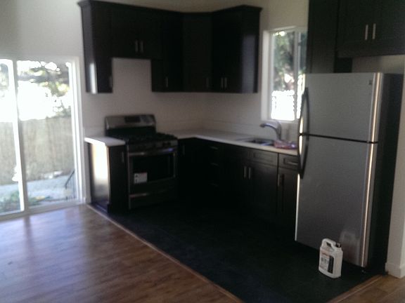 4th image of 203 Rosemont Ave