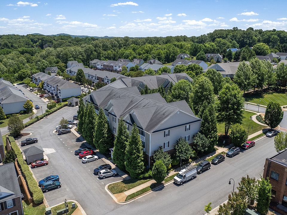 TRADEWYND SQUARE & GABLES CONDOMINIUMS 623 Wyndhurst Dr Lynchburg VA