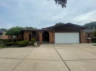 11434 Common Rd, Warren, MI 48093