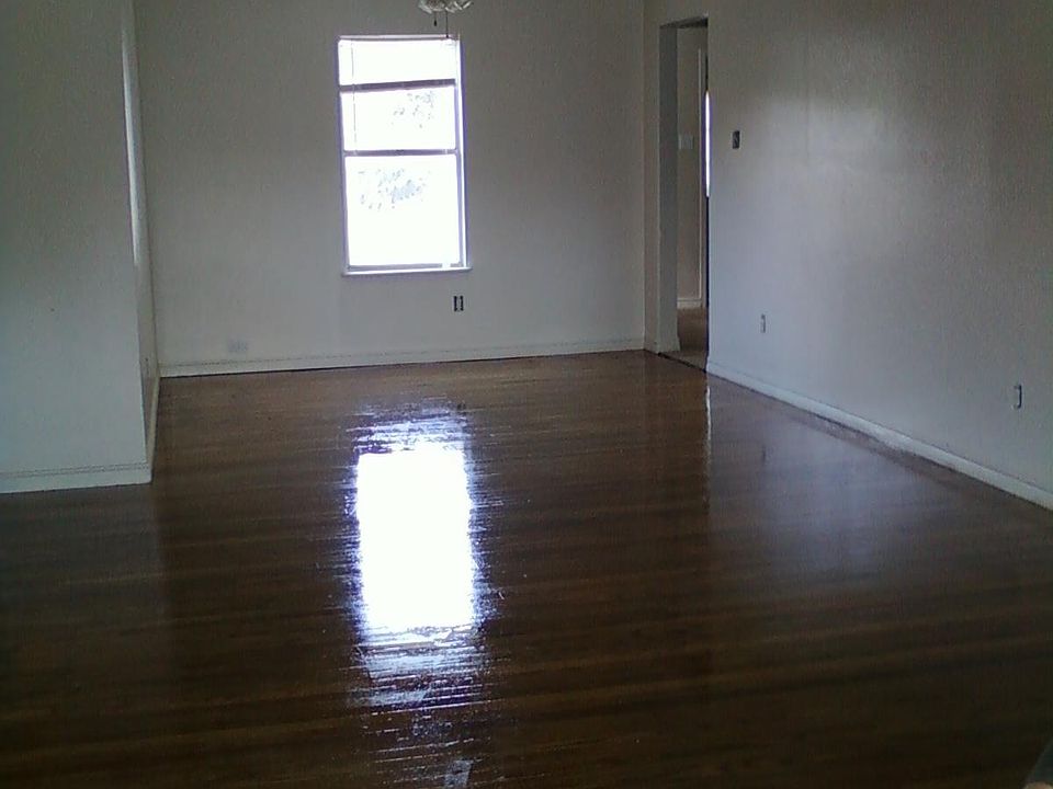 1st image of 2318 Ollie St