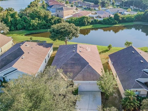 4th image of 9724 Cypress Harbor Dr