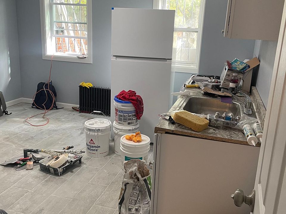 1st image of 80 Targee St #1