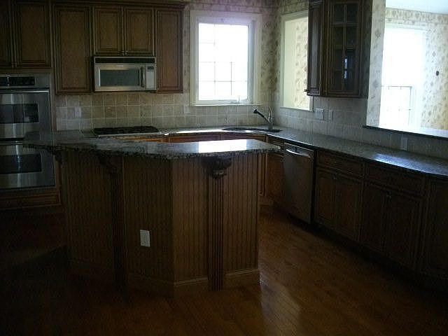 2nd image of 2 Springhouse Ct