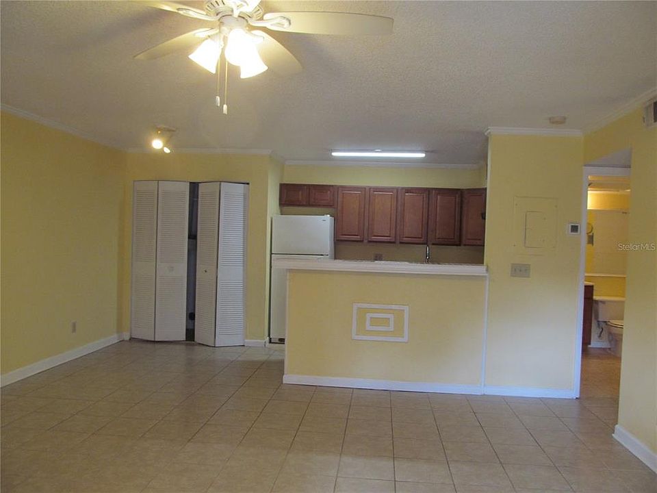 Lakewood Park Condominiums 345 Forestway Cir Altamonte Springs, FL