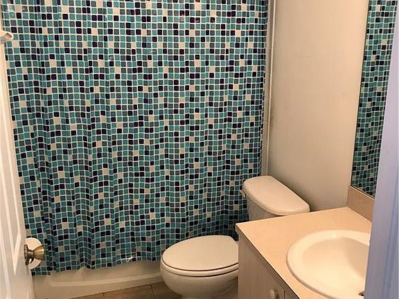 5th image of 4267 Bellasol Cir APT 2113